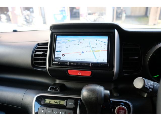 HONDA N BOX 2014 Image 31