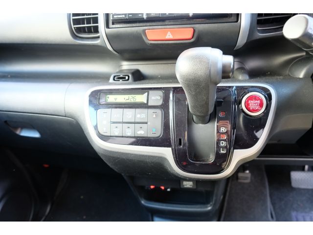 HONDA N BOX 2014 Image 31
