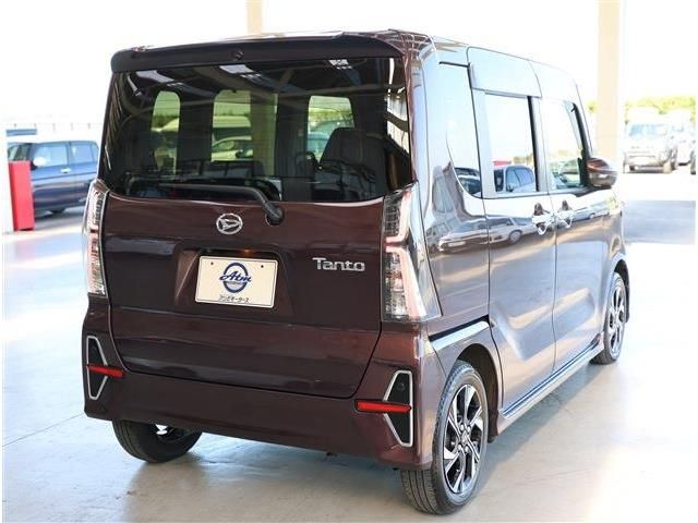 DAIHATSU TANTO CUSTOM 2022 Image 31