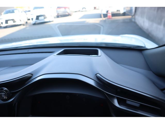 TOYOTA LEXUS RZ450E 2023 Image 31