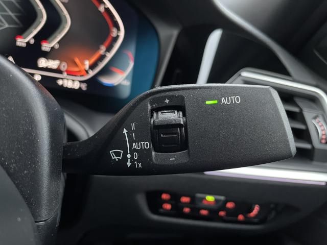 BMW 3SERIES SEDAN 2021 Image 31