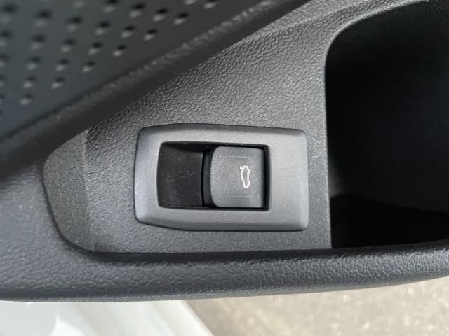 BMW 3SERIES SEDAN 2021 Image 31