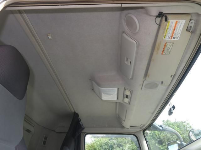 MITSUBISHI FUSOU SUPER GREAT 2010 Image 31