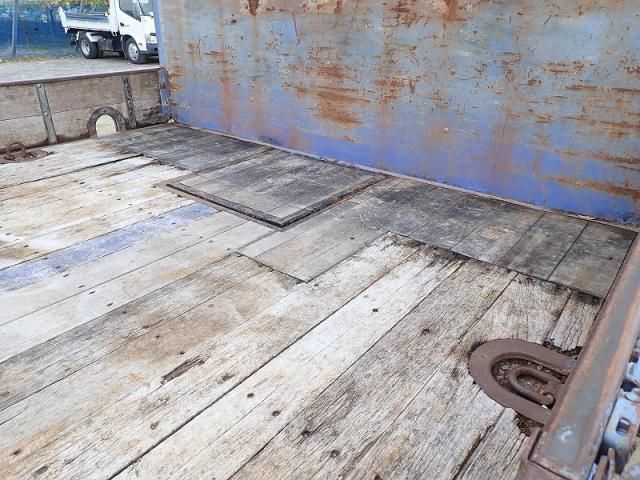 MITSUBISHI FUSOU SUPER GREAT 2013 Image 31