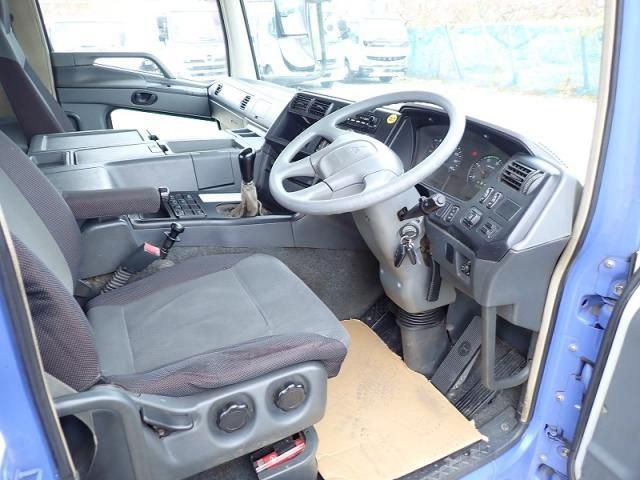 MITSUBISHI FUSOU SUPER GREAT 2013 Image 31