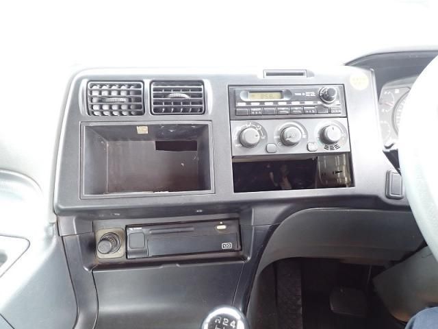 MITSUBISHI FUSOU SUPER GREAT 2013 Image 31