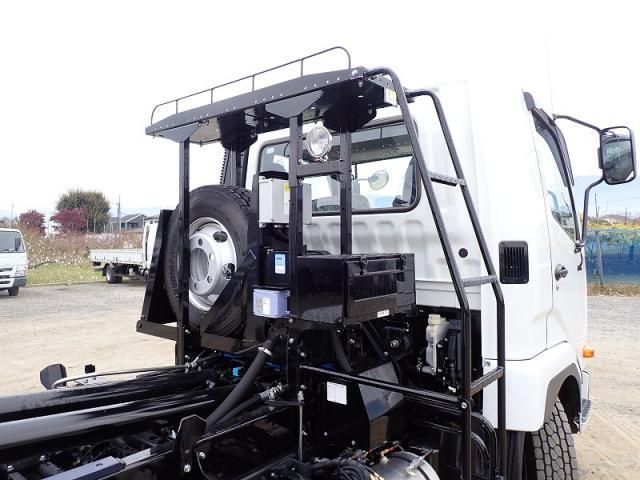 MITSUBISHI FUSOU FIGHTER 2025 Image 31