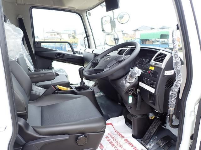 MITSUBISHI FUSOU FIGHTER 2025 Image 31