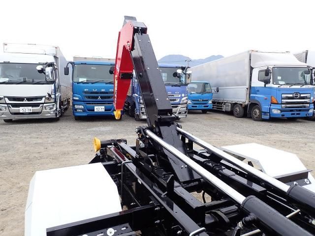 MITSUBISHI FUSOU FIGHTER 2025 Image 31