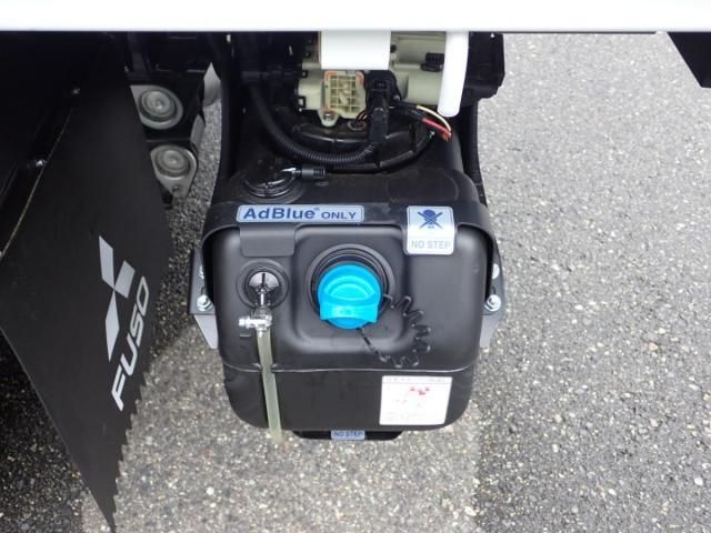 MITSUBISHI CANTER 2025 Image 31