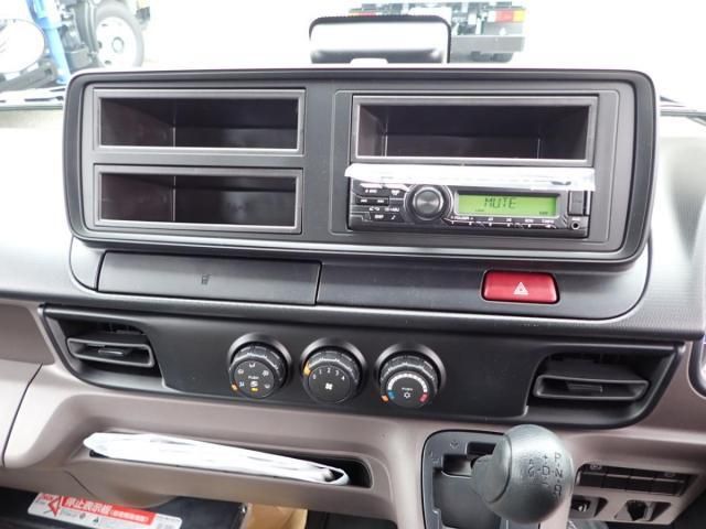 MITSUBISHI CANTER 2025 Image 31