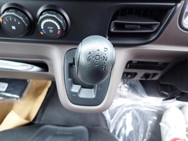 MITSUBISHI CANTER 2025 Image 31