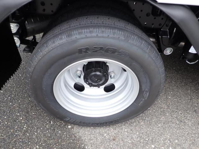 MITSUBISHI CANTER 2025 Image 31