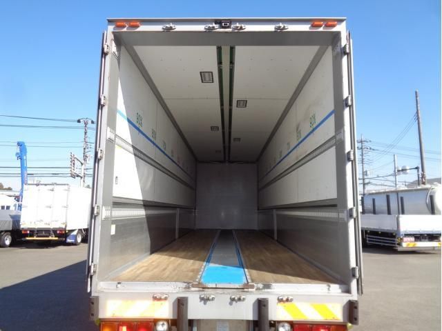 HINO PROFIA 2018 Image 31