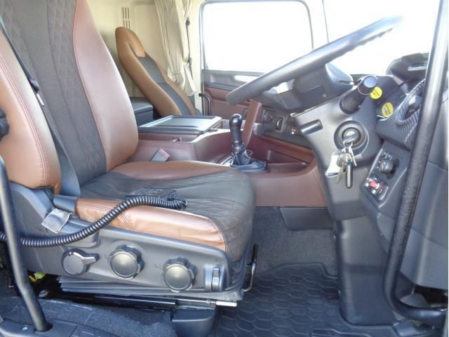 HINO PROFIA 2018 Image 31