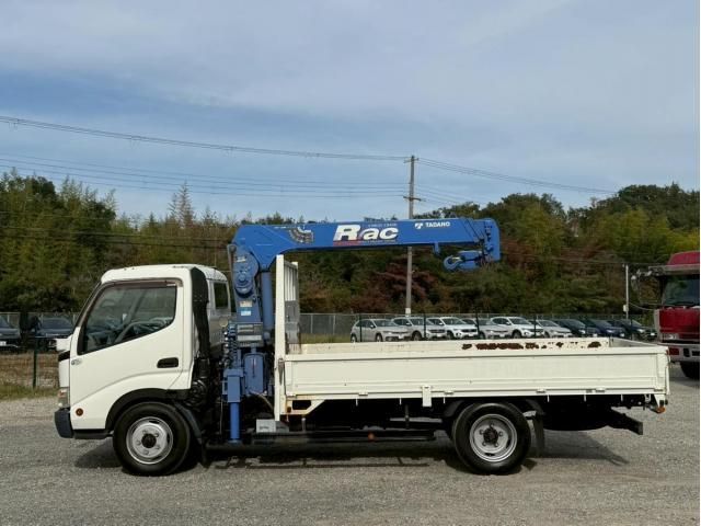 HINO DUTRO 2008 Image 31