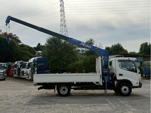 HINO DUTRO 2008 Image 31