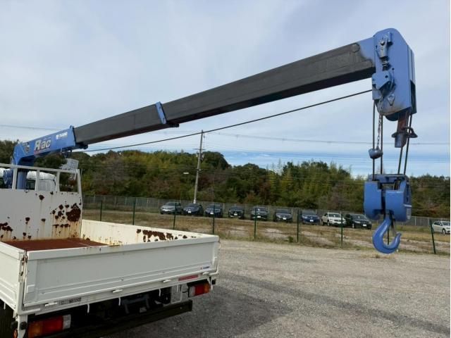 HINO DUTRO 2008 Image 31