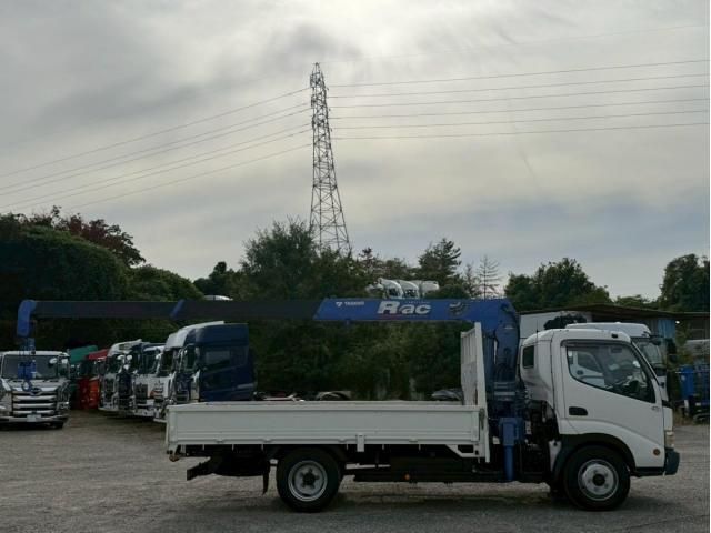 HINO DUTRO 2008 Image 31