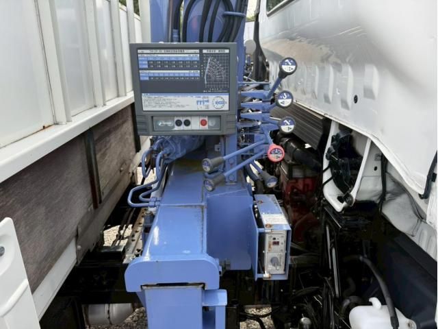 HINO DUTRO 2008 Image 31