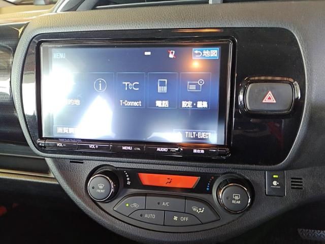 TOYOTA VITZ HYBRID 2017 Image 31