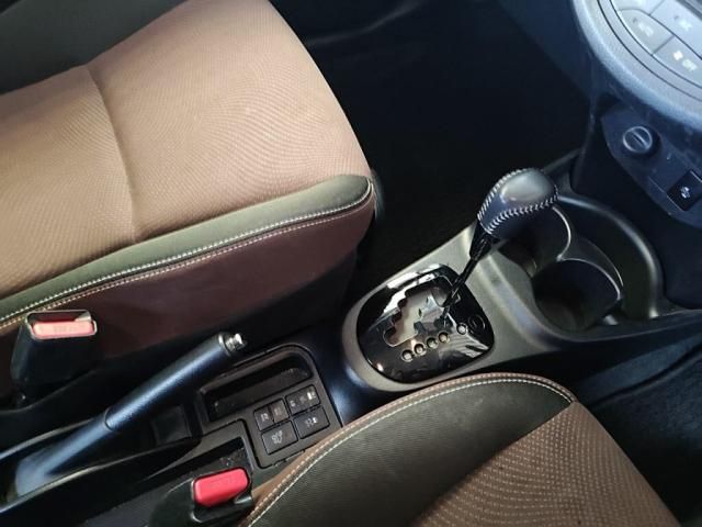 TOYOTA VITZ HYBRID 2017 Image 31