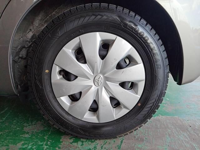 TOYOTA VITZ HYBRID 2017 Image 31