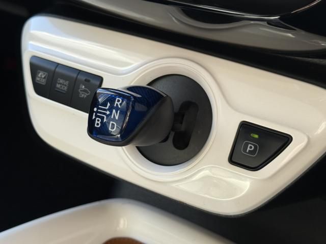 TOYOTA PRIUS 2016 Image 31