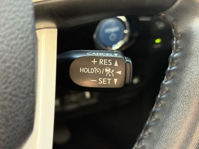 TOYOTA PRIUS 2016 Image 31