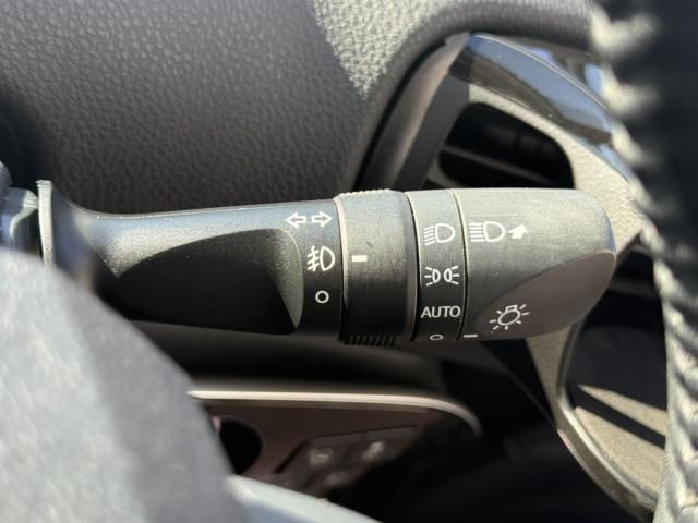 TOYOTA PRIUS 2016 Image 31