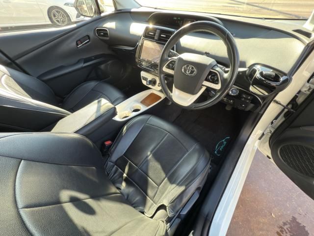 TOYOTA PRIUS 2016 Image 31