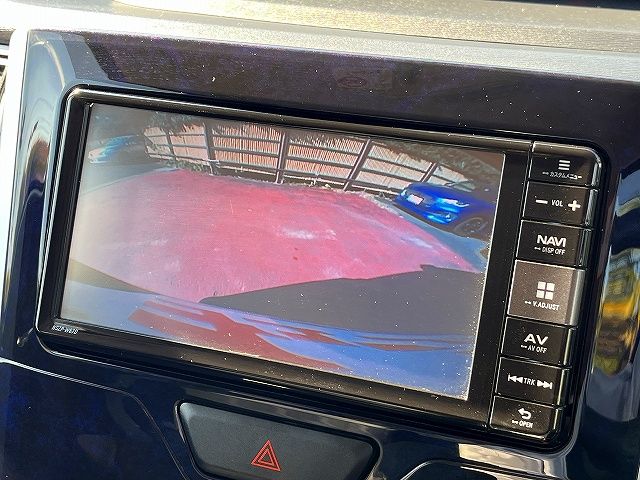 DAIHATSU TANTO CUSTOM 2017 Image 31