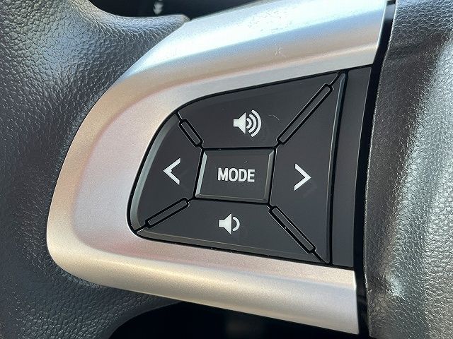 DAIHATSU TANTO CUSTOM 2017 Image 31