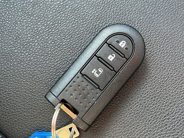 DAIHATSU TANTO CUSTOM 2017 Image 31