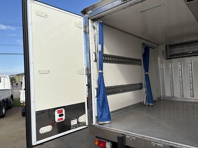 TOYOTA DYNA 2019 Image 31