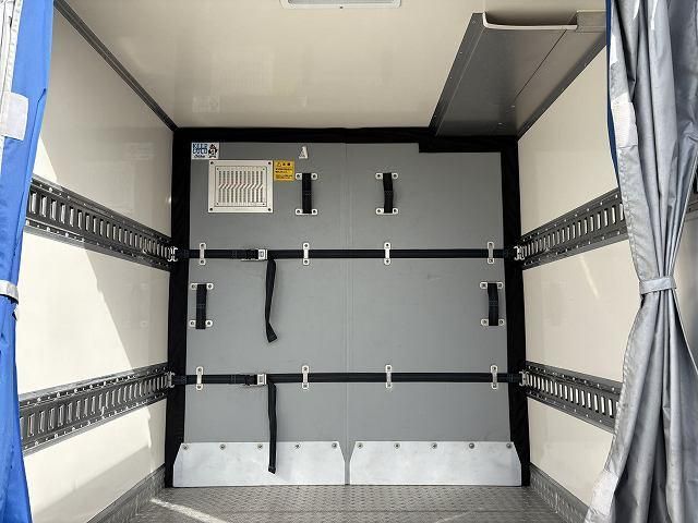 TOYOTA DYNA 2019 Image 31