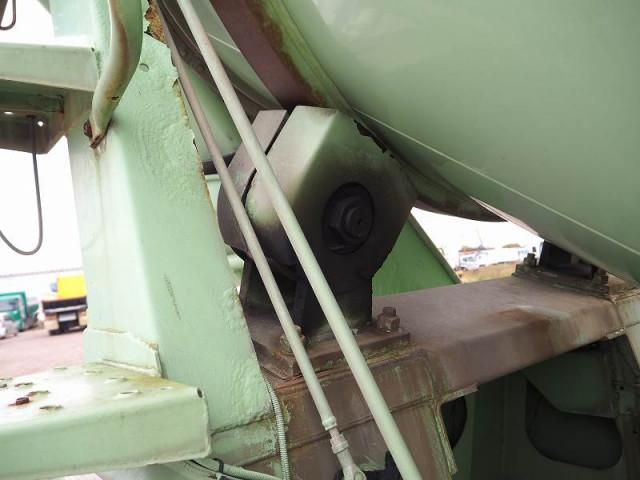 HINO PROFIA 2015 Image 31