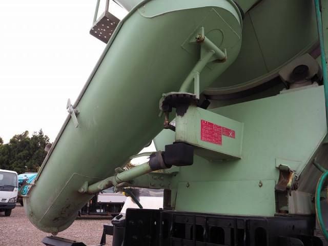 HINO PROFIA 2015 Image 31