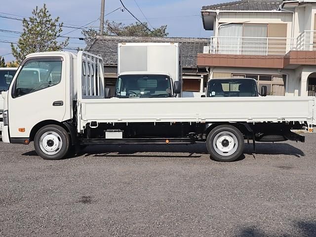 HINO DUTRO 2020 Image 31