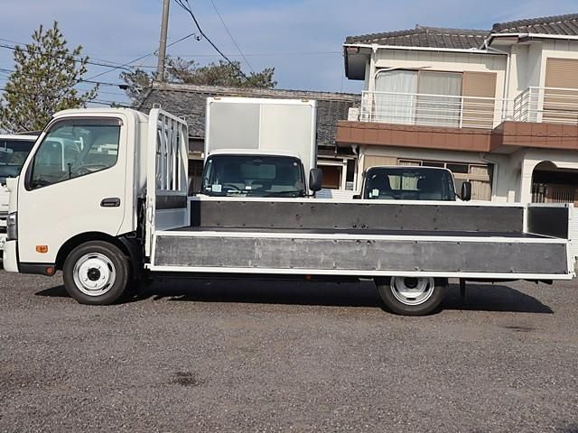 HINO DUTRO 2020 Image 31