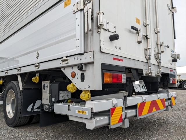 MITSUBISHI CANTER 2023 Image 31