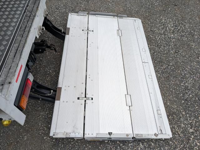 MITSUBISHI CANTER 2023 Image 31