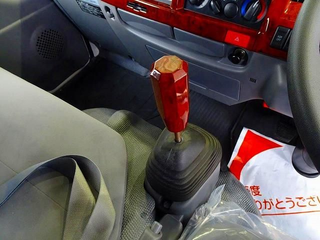 ISUZU ELF 2016 Image 31