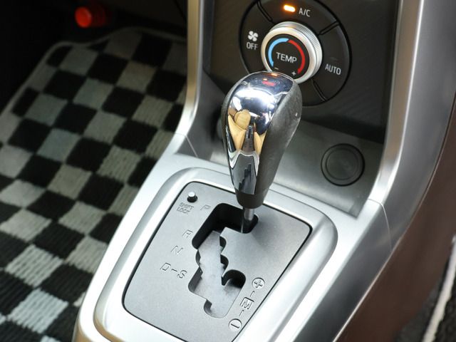 DAIHATSU COPEN 2015 Image 31