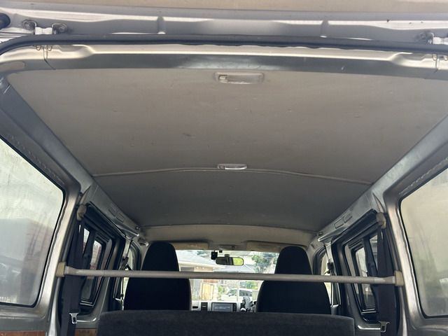 TOYOTA HIACE VAN 2WD 2015 Image 31