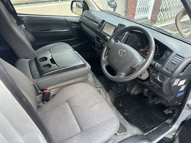 TOYOTA HIACE VAN 2WD 2015 Image 31