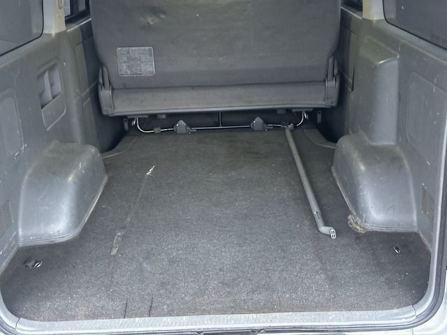 TOYOTA HIACE VAN 2WD 2006 Image 31