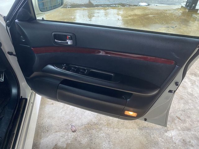 TOYOTA MARK2 SEDAN 2003 Image 31