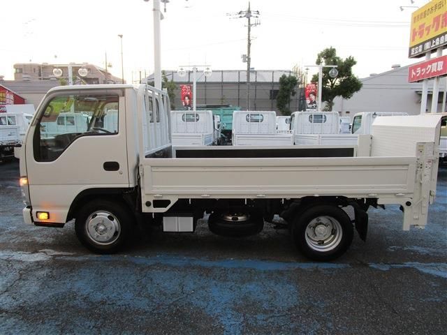 ISUZU  2019 Image 31
