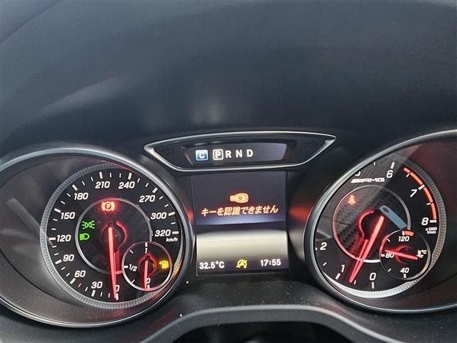 MERCEDES BENZ MERCEDES AMG GLA CLA 2018 Image 31